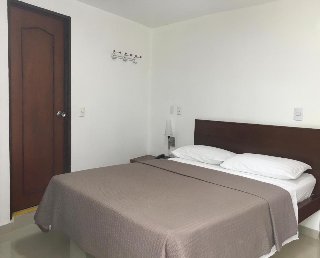 Hotel El Faro בוגה מראה חיצוני תמונה